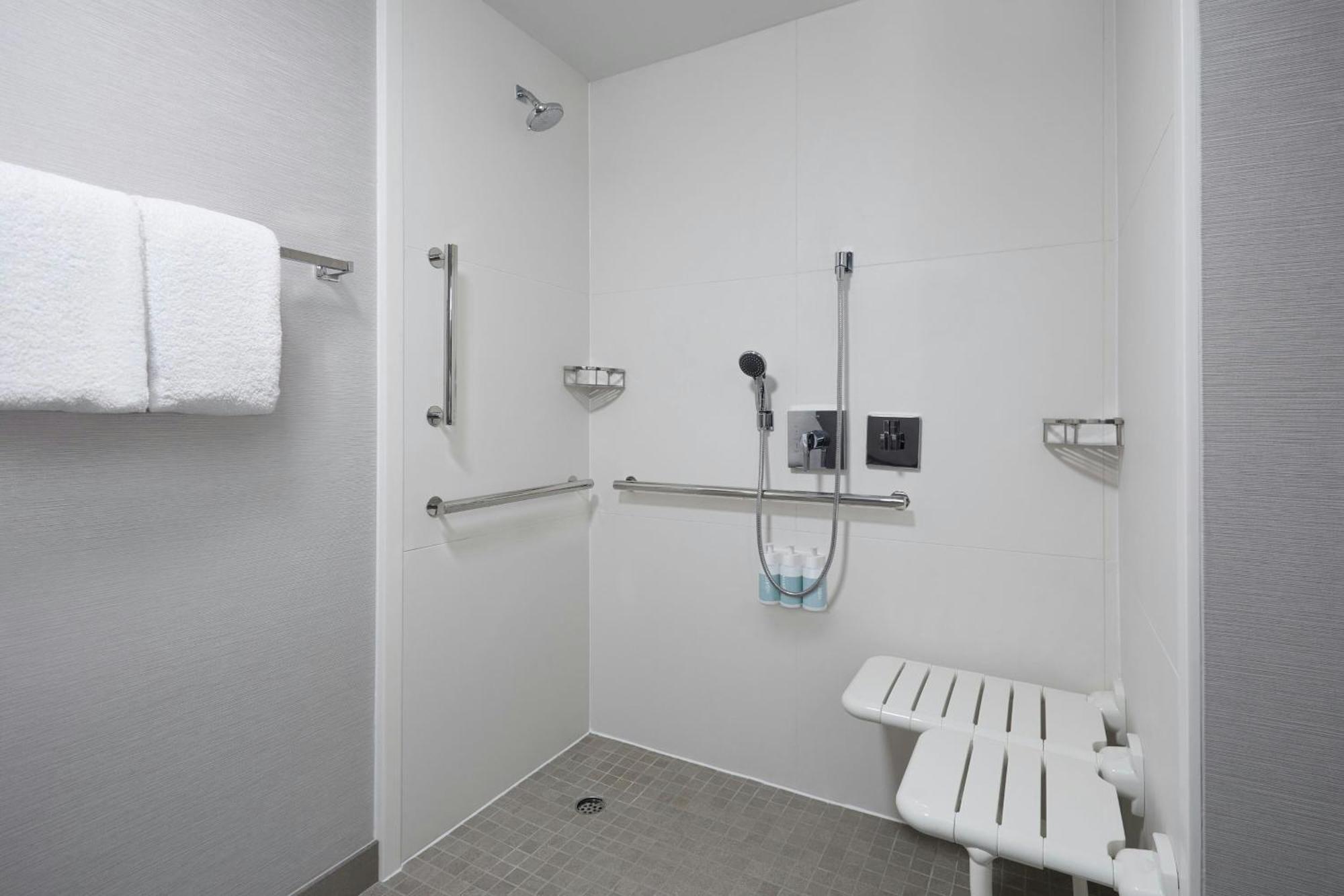 Courtyard St. Louis Creve Coeur Otel Dış mekan fotoğraf