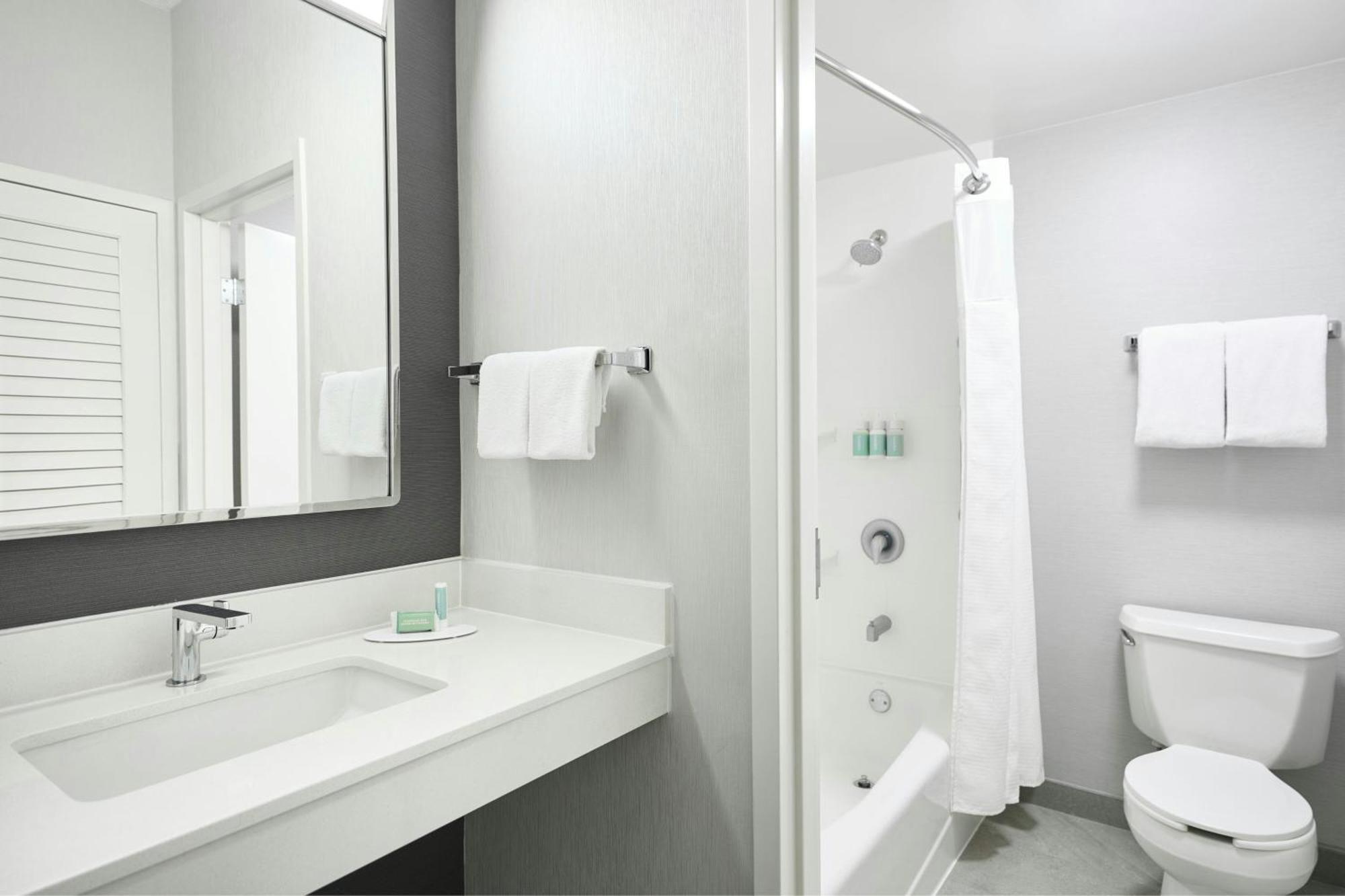Courtyard St. Louis Creve Coeur Otel Dış mekan fotoğraf